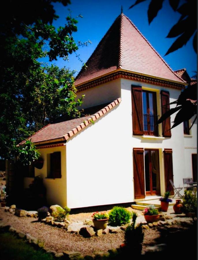 The Tower Villa Les Dognons Buitenkant foto