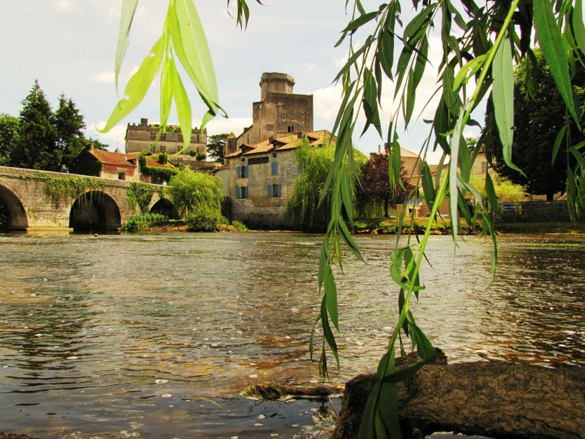 The Tower Villa Les Dognons Buitenkant foto